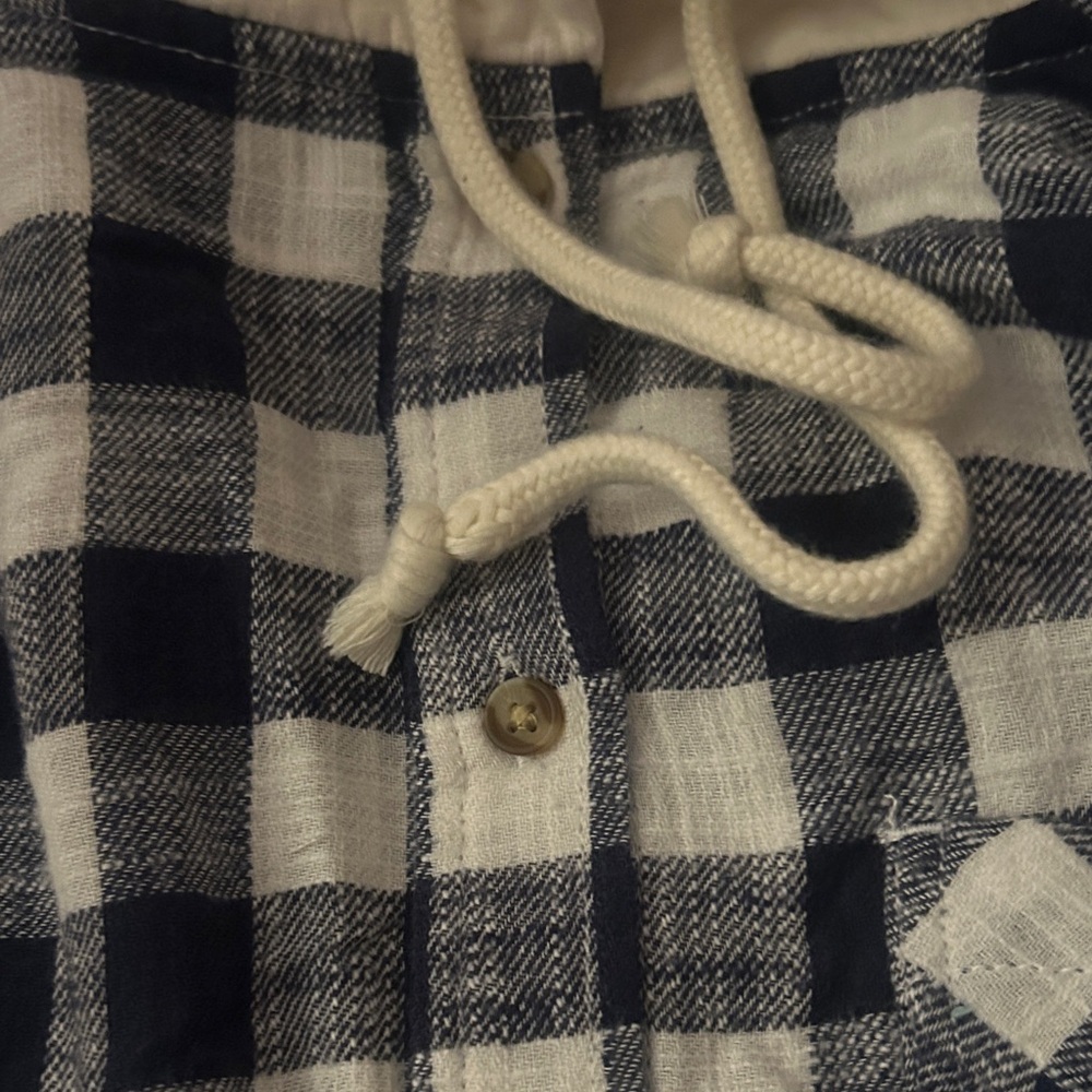 Time and Tru Checkered Button up Shirt with Cream Hood - Picture 5 of 6